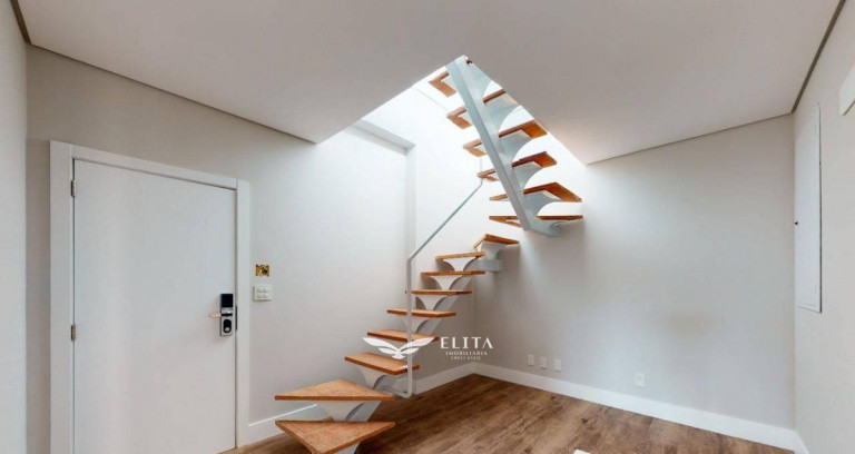 Imagem Cobertura com 4 Quartos à Venda, 276 m² em Cabeçudas - Itajaí