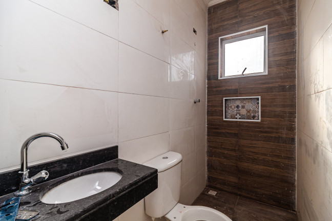 Imagem Casa com 2 Quartos à Venda,  em Guilhermina - Praia Grande