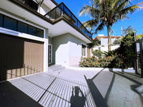 Imagem Casa com 3 Quartos à Venda, 360 m² em Itaguaçu - Florianópolis Imagem Casa com 3 Quartos à Venda, 360 m² em Itaguaçu - Florianópolis