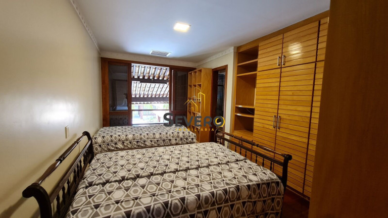 Imagem Casa com 8 Quartos à Venda, 650 m² em Itacoatiara - Niterói Imagem Casa com 8 Quartos à Venda, 650 m² em Itacoatiara - Niterói