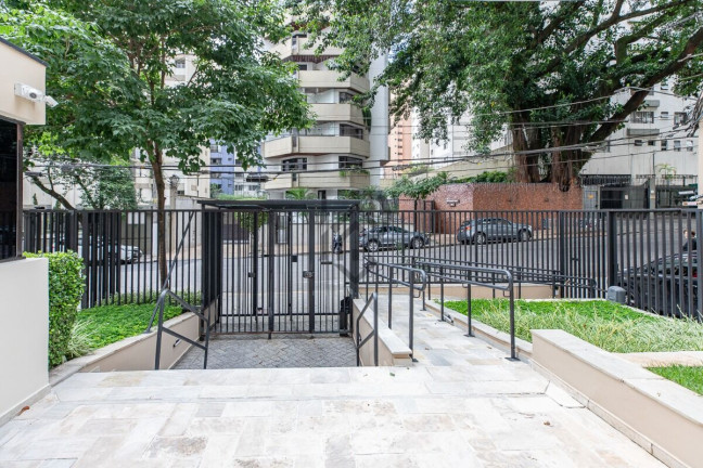 Imagem Apartamento com 2 Quartos à Venda, 57 m² em Moema - São Paulo