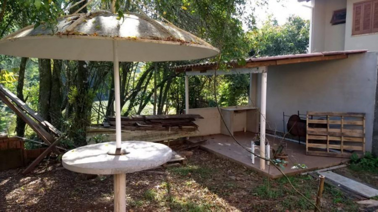 Imagem Casa com 4 Quartos à Venda, 244 m² em Centro - Dois Irmãos Imagem Casa com 4 Quartos à Venda, 244 m² em Centro - Dois Irmãos