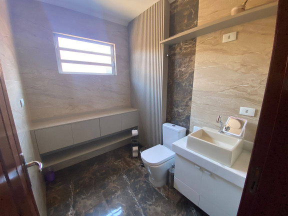 Imagem Casa com 4 Quartos à Venda, 330 m² em Vila Aparecida - Jundiaí Imagem Casa com 4 Quartos à Venda, 330 m² em Vila Aparecida - Jundiaí