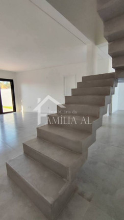 Imagem Sobrado com 3 Quartos à Venda, 191 m² em Saguaçu - Joinville