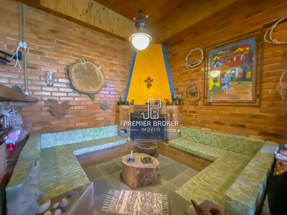 Imagem Casa com 3 Quartos à Venda, 200 m² em Quebra Frascos - Teresópolis Imagem Casa com 3 Quartos à Venda, 200 m² em Quebra Frascos - Teresópolis