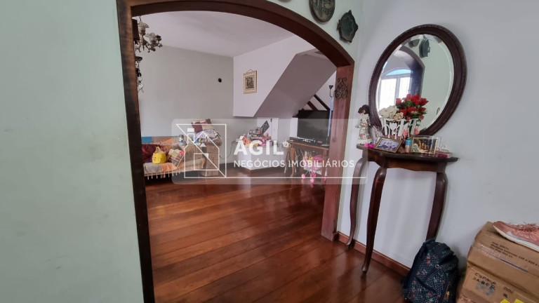 Imagem Imóvel com 3 Quartos para Alugar, 250 m² em Jardim Augusta - São José Dos Campos Imagem Imóvel com 3 Quartos para Alugar, 250 m² em Jardim Augusta - São José Dos Campos