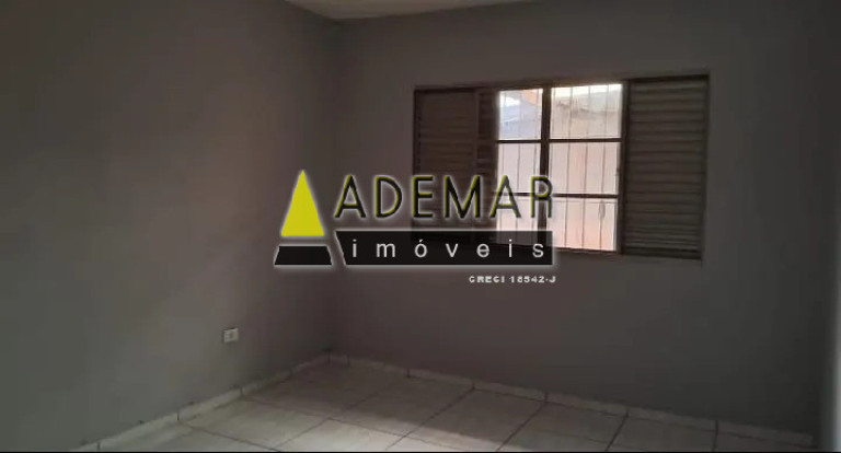 Imagem Casa com 4 Quartos à Venda, 300 m² em Taboão - Diadema Imagem Casa com 4 Quartos à Venda, 300 m² em Taboão - Diadema