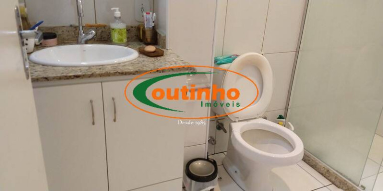 Imagem Apartamento com 2 Quartos à Venda, 72 m² em Tijuca - Rio De Janeiro Imagem Apartamento com 2 Quartos à Venda, 72 m² em Tijuca - Rio De Janeiro