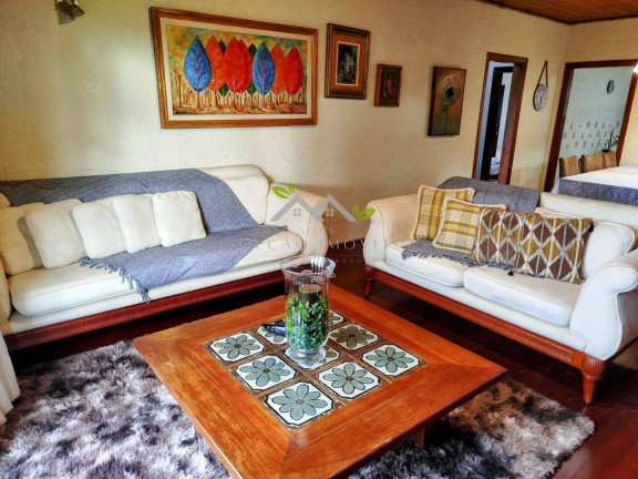 Imagem Casa com 4 Quartos à Venda, 300 m² em Jardim Márcia - Campos Do Jordão