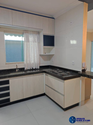 Imagem Casa com 3 Quartos à Venda, 240 m² em Moinho Dos Ventos - Goiânia Imagem Casa com 3 Quartos à Venda, 240 m² em Moinho Dos Ventos - Goiânia