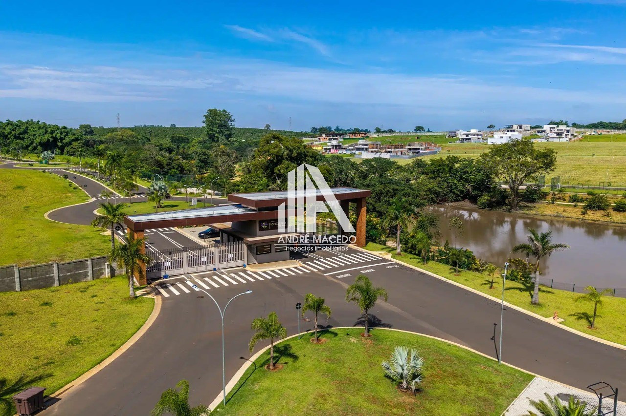 Terreno à Venda, 428 m² em Condomínio Residencial Flor D'aldeia - Mogi Mirim