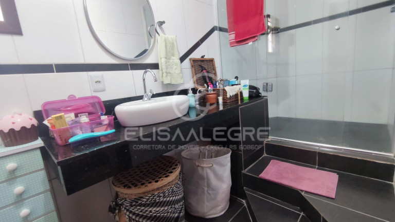 Imagem Sobrado com 3 Quartos à Venda, 174 m² em Nossa Senhora Das Graças - Canoas