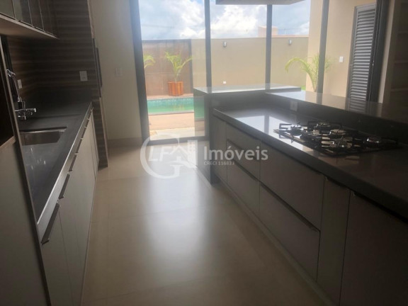 Imagem Casa com 4 Quartos à Venda, 237 m² em Alphaville Campo Grande 3 - Campo Grande Imagem Casa com 4 Quartos à Venda, 237 m² em Alphaville Campo Grande 3 - Campo Grande