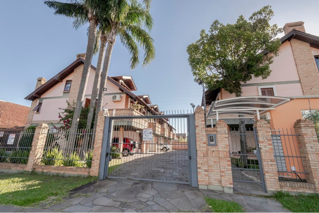 Imagem Casa com 3 Quartos à Venda, 230 m² em Tristeza - Porto Alegre Imagem Casa com 3 Quartos à Venda, 230 m² em Tristeza - Porto Alegre