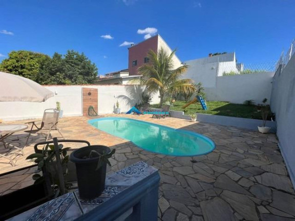 Casa com 2 Quartos à Venda, 244 m² em Engordadouro - Jundiaí