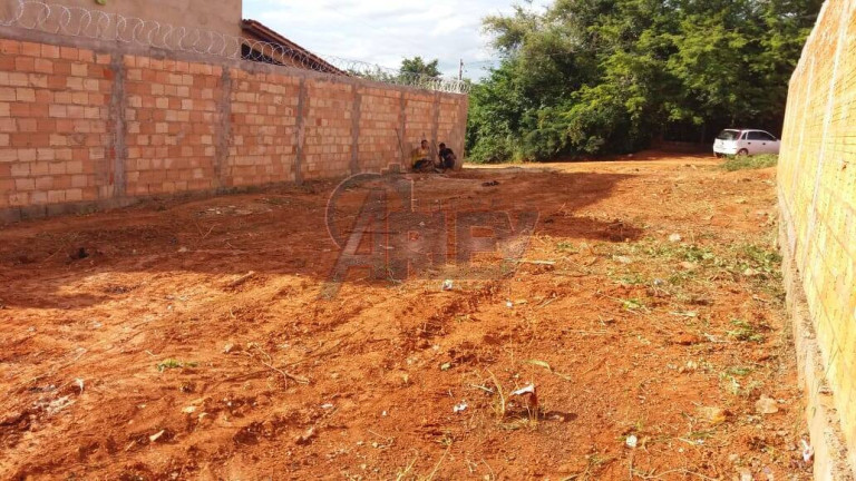 Imagem Terreno à Venda, 255 m² em Guaruja - Montes Claros Imagem Terreno à Venda, 255 m² em Guaruja - Montes Claros