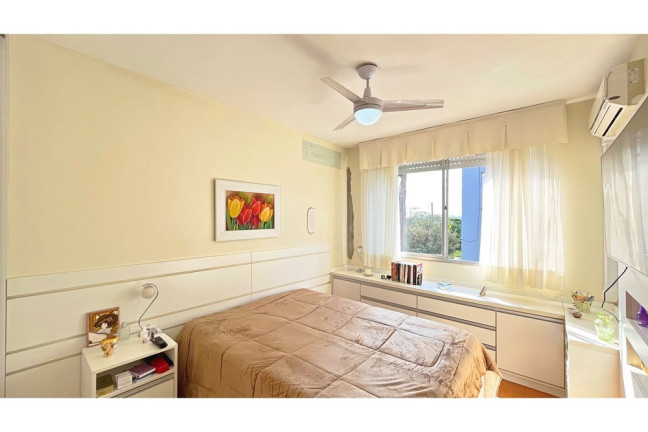 Imagem Apartamento com 2 Quartos à Venda, 53 m² em Santo Antônio - Porto Alegre Imagem Apartamento com 2 Quartos à Venda, 53 m² em Santo Antônio - Porto Alegre