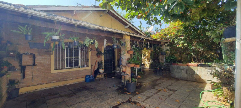 Imagem Casa com 3 Quartos à Venda, 140 m² em Chácara Do Visconde - Taubaté Imagem Casa com 3 Quartos à Venda, 140 m² em Chácara Do Visconde - Taubaté