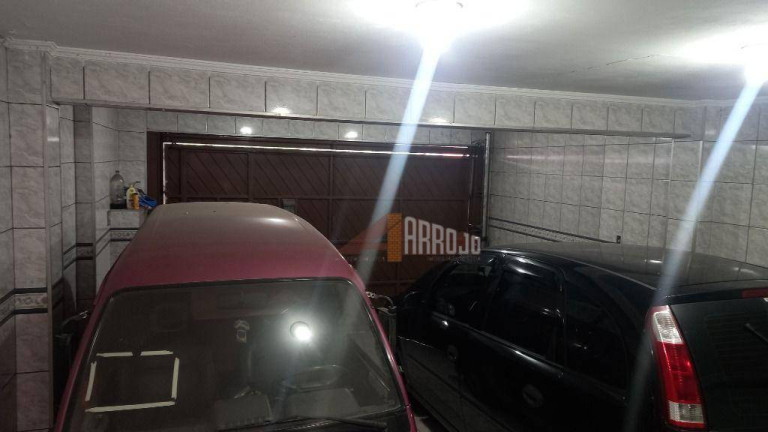 Casa com 3 Quartos à Venda, 180 m² em Jardim Sao Carlos (zona Leste) - São Paulo