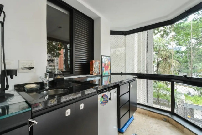 Imagem Imóvel com 4 Quartos à Venda, 172 m² em Moema - São Paulo Imagem Imóvel com 4 Quartos à Venda, 172 m² em Moema - São Paulo