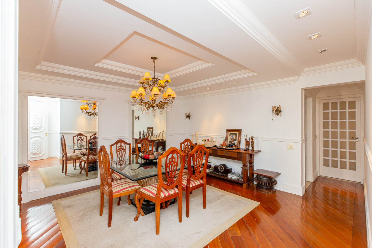 Imagem Apartamento com 4 Quartos à Venda, 155 m² em Moema - São Paulo Imagem Apartamento com 4 Quartos à Venda, 155 m² em Moema - São Paulo