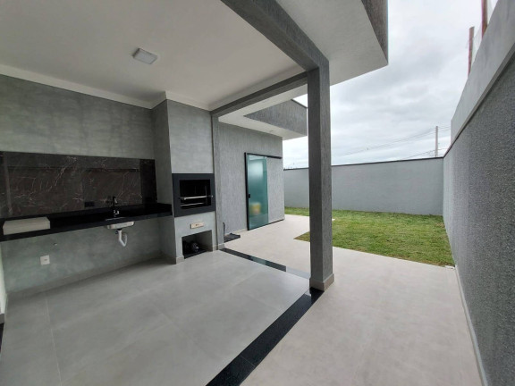 Imagem Casa com 3 Quartos à Venda, 250 m² em Caçapava