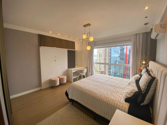 Imagem Apartamento com 4 Quartos à Venda, 195 m² em Meia Praia - Itapema