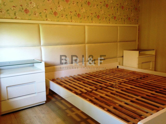 Imagem Sobrado com 3 Quartos à Venda, 256 m² em Moema - São Paulo