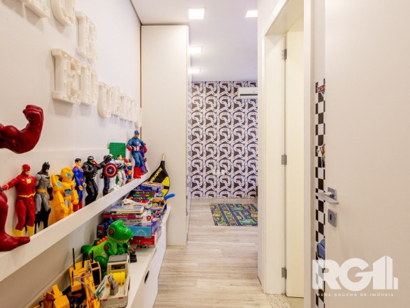 Imagem Casa com 3 Quartos à Venda, 400 m² em Três Figueiras - Porto Alegre