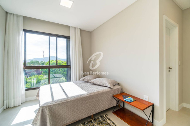 Imagem Apartamento com 3 Quartos para Temporada, em Mariscal - Bombinhas Imagem Apartamento com 3 Quartos para Temporada, em Mariscal - Bombinhas