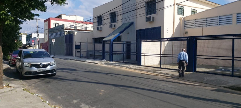 Imóvel Comercial à Venda, 900 m² em Santa Mônica - Belo Horizonte