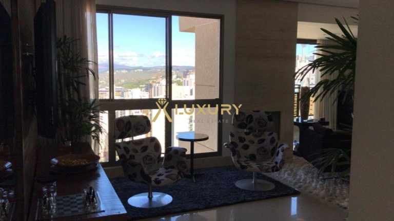 Imagem Imóvel com 4 Quartos à Venda, 225 m² em Vila Da Serra - Nova Lima