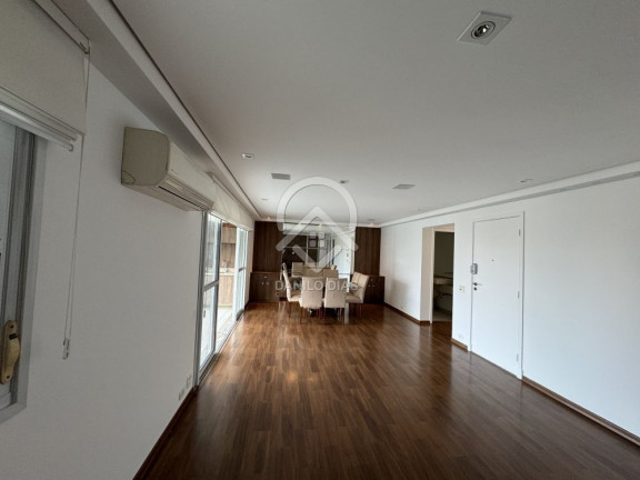 Apartamento com 3 Quartos para Alugar, 145 m² em Brooklin - São Paulo