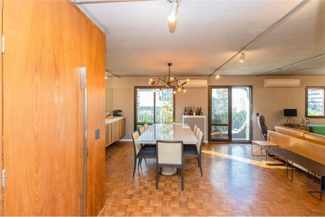 Imagem Apartamento com 3 Quartos à Venda, 130 m² em Itaim - São Paulo