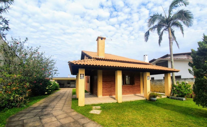 Imagem Casa com 3 Quartos à Venda ou Locação, 110 m² em Zona Nova - Capão Da Canoa