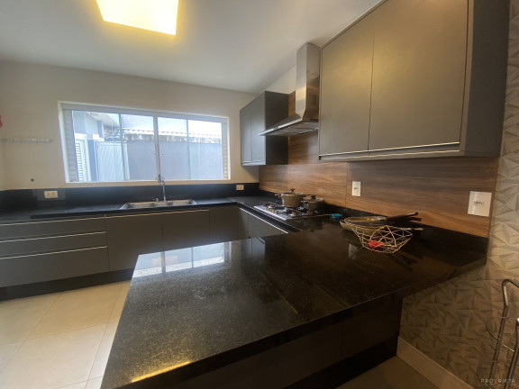 Imagem Casa de Condomínio com 5 Quartos à Venda, 478 m² em Barra Da Tijuca - Rio De Janeiro Imagem Casa de Condomínio com 5 Quartos à Venda, 478 m² em Barra Da Tijuca - Rio De Janeiro
