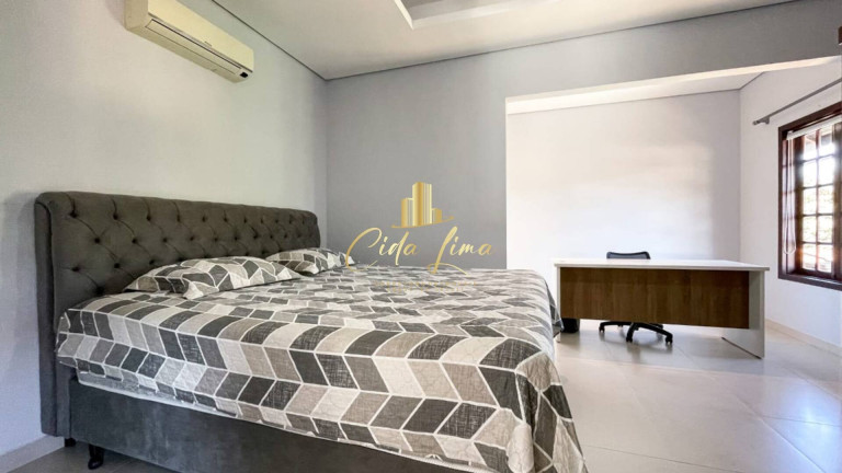 Imagem Casa com 3 Quartos à Venda, 228 m² em Rio Tavares - Florianópolis