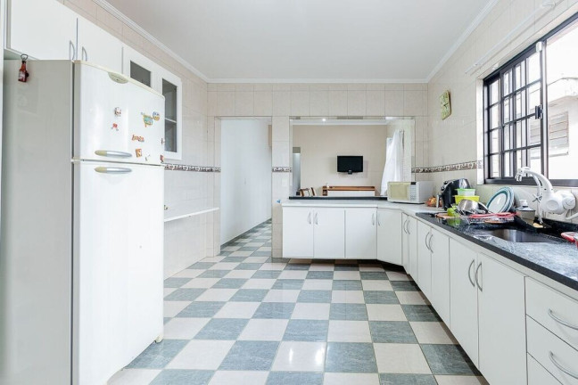 Imagem Casa com 3 Quartos à Venda, 231 m² em Vila Carmosina - São Paulo