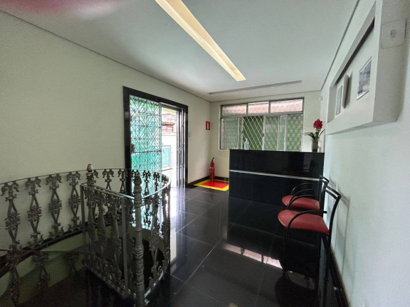 Imagem Casa com 6 Quartos à Venda, 304 m² em Calafate - Belo Horizonte