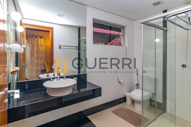 Imagem Casa com 5 Quartos à Venda, 2.072 m² em Park Way - Brasília Imagem Casa com 5 Quartos à Venda, 2.072 m² em Park Way - Brasília