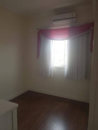 Imagem Sobrado com 3 Quartos à Venda, 240 m² em Independência - Taubaté