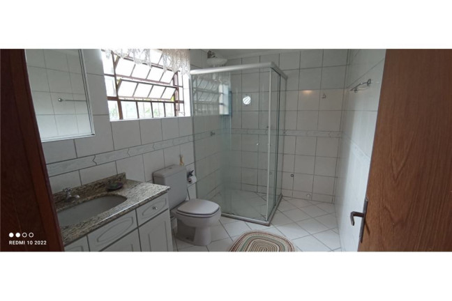 Imagem Casa com 2 Quartos à Venda, 210 m² em Vila Nova - Porto Alegre Imagem Casa com 2 Quartos à Venda, 210 m² em Vila Nova - Porto Alegre