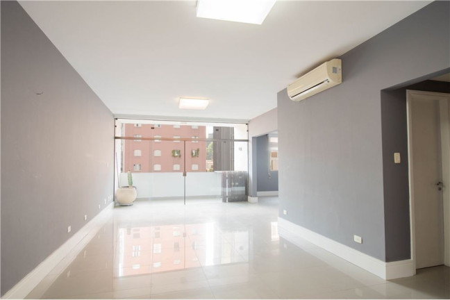 Imagem Apartamento com 2 Quartos à Venda, 156 m² em Cerqueira César - São Paulo