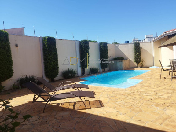 Imagem Casa com 3 Quartos à Venda, 240 m² em Vila Rodrigues Alves - Botucatu