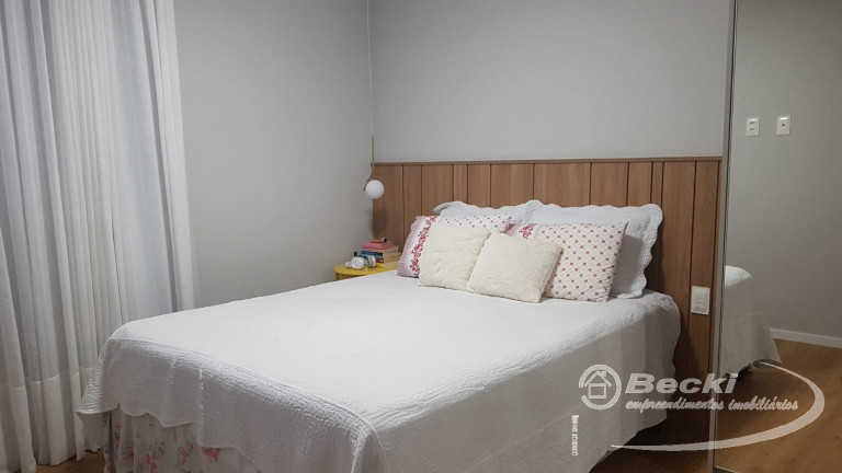 Imagem Apartamento com 3 Quartos à Venda, 104 m² em Centro - Joinville