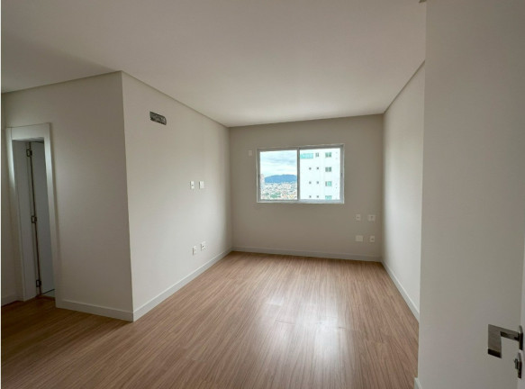 Imagem Apartamento com 3 Quartos à Venda, 189 m² em Centro - Balneário Camboriú Imagem Apartamento com 3 Quartos à Venda, 189 m² em Centro - Balneário Camboriú