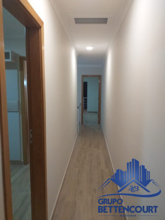 Imagem Sobrado com 3 Quartos à Venda, em Vila Comercial - São Paulo Imagem Sobrado com 3 Quartos à Venda, em Vila Comercial - São Paulo