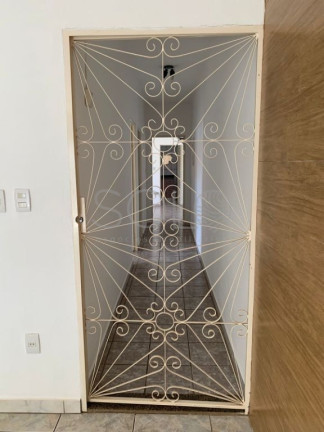 Imagem Casa com 2 Quartos à Venda, 470 m² em Jardim Viaduto (vila Xavier) - Araraquara Imagem Casa com 2 Quartos à Venda, 470 m² em Jardim Viaduto (vila Xavier) - Araraquara