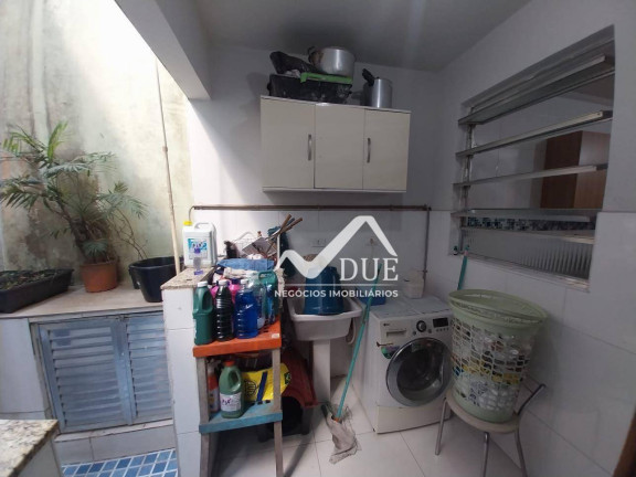 Imagem Casa com 3 Quartos à Venda, 340 m² em Vila Matias - Santos
