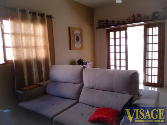 Casa com 4 Quartos à Venda,  em Jd. California - Jacareí